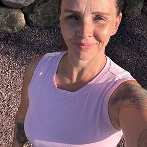 Meet your Posher, Melissa